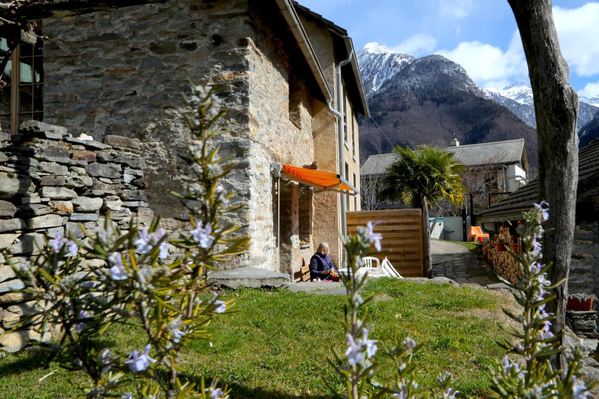 Casa Dosc Bed and Breakfast Verdabbio Buitenkant foto